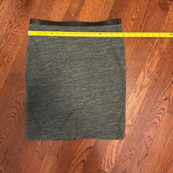 Skirt from Express size medium - Picture 3 of 7